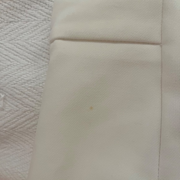 Zara high waisted shorts white with gold buttons - Picture 5 of 6